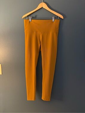 Calia women’s High-Waist gold Leggings size Large